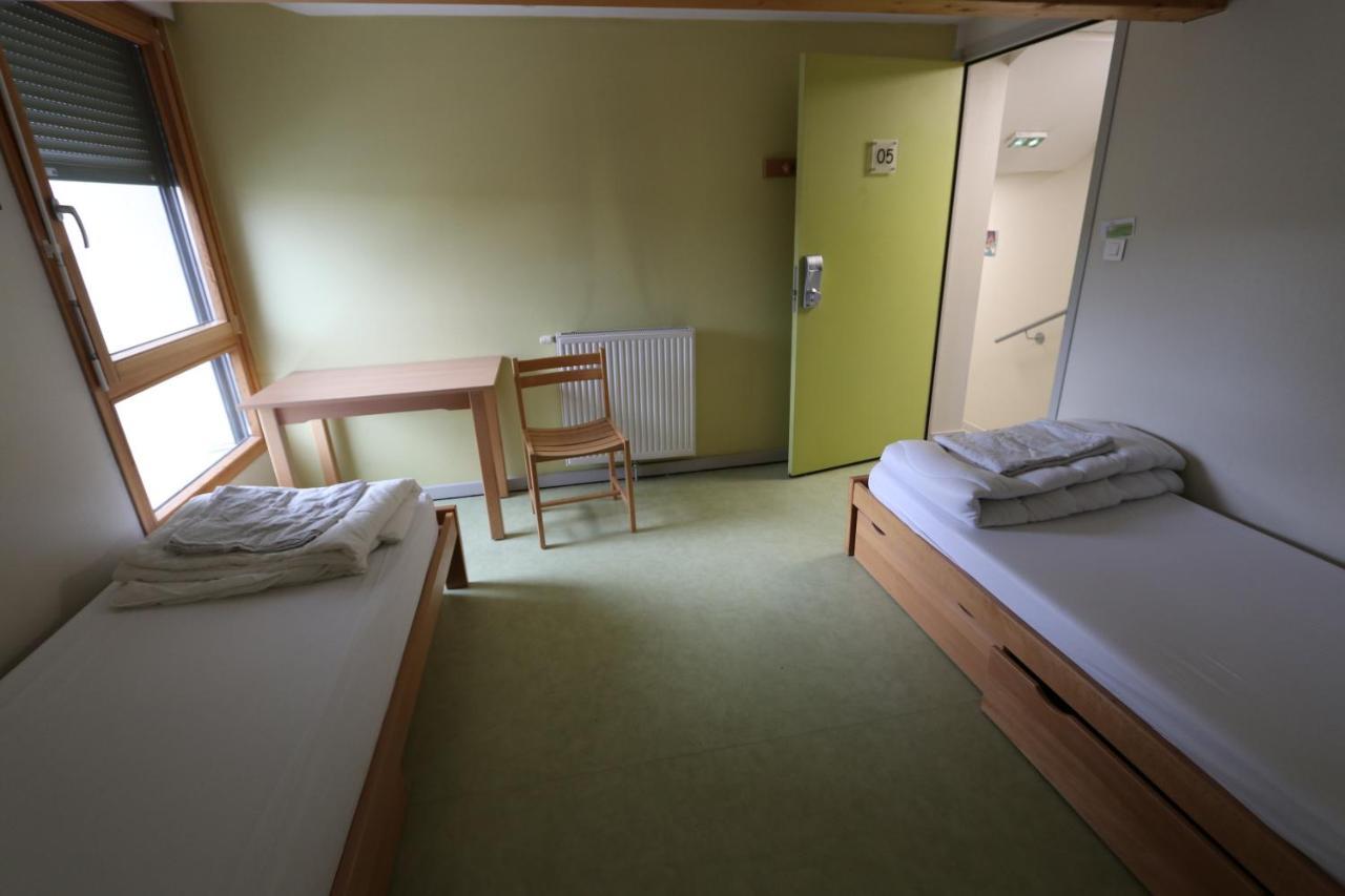 Auberge De Jeunesse Hi Pontarlier Esterno foto