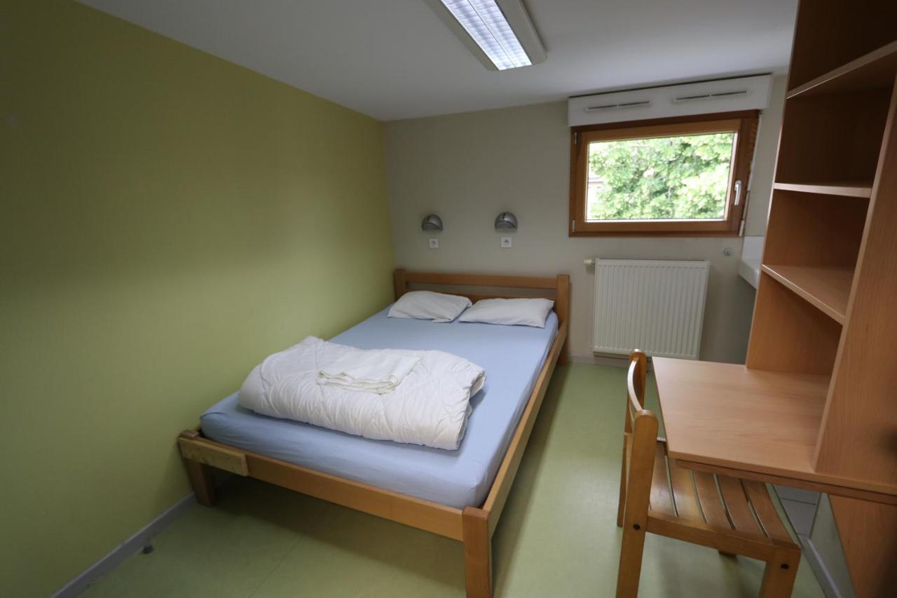 Auberge De Jeunesse Hi Pontarlier Esterno foto