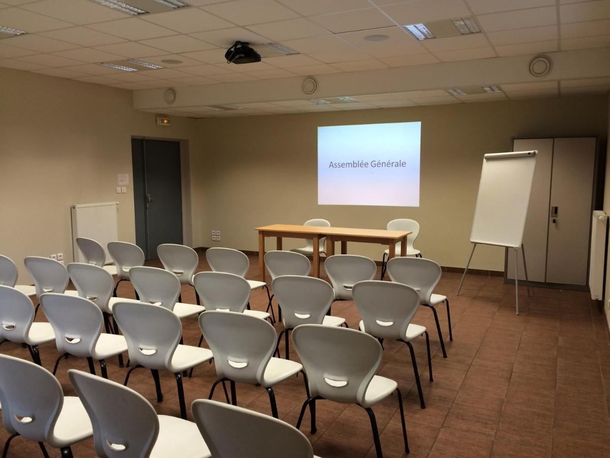 Auberge De Jeunesse Hi Pontarlier Esterno foto