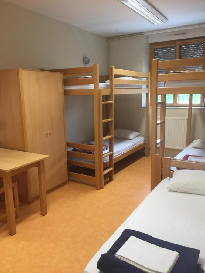 Auberge De Jeunesse Hi Pontarlier Esterno foto